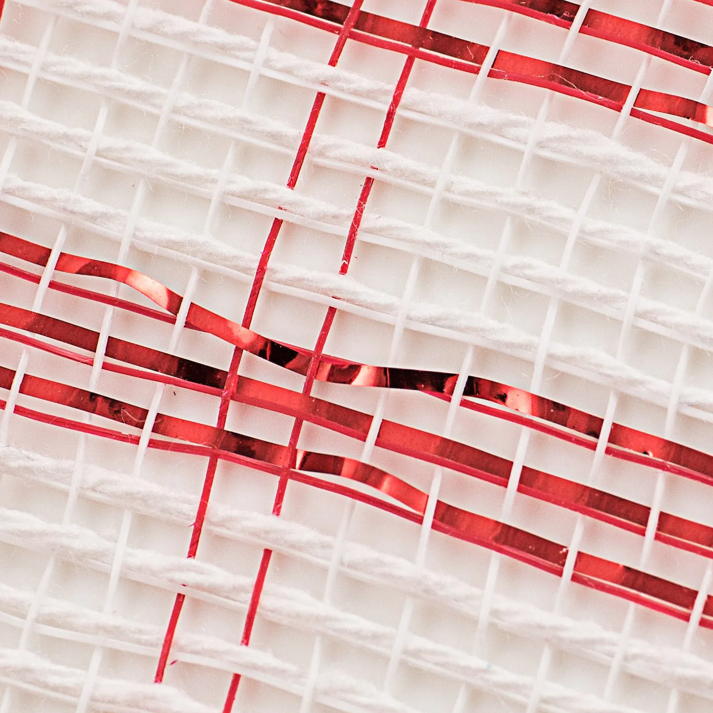 10" Foil Check Mesh: Red & White