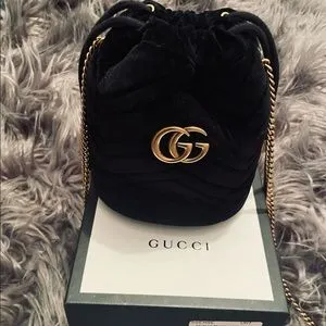 Gucci GG Marmont Mini Bucket Velvet Bag Black Gold Drawstring Italy Handbag New