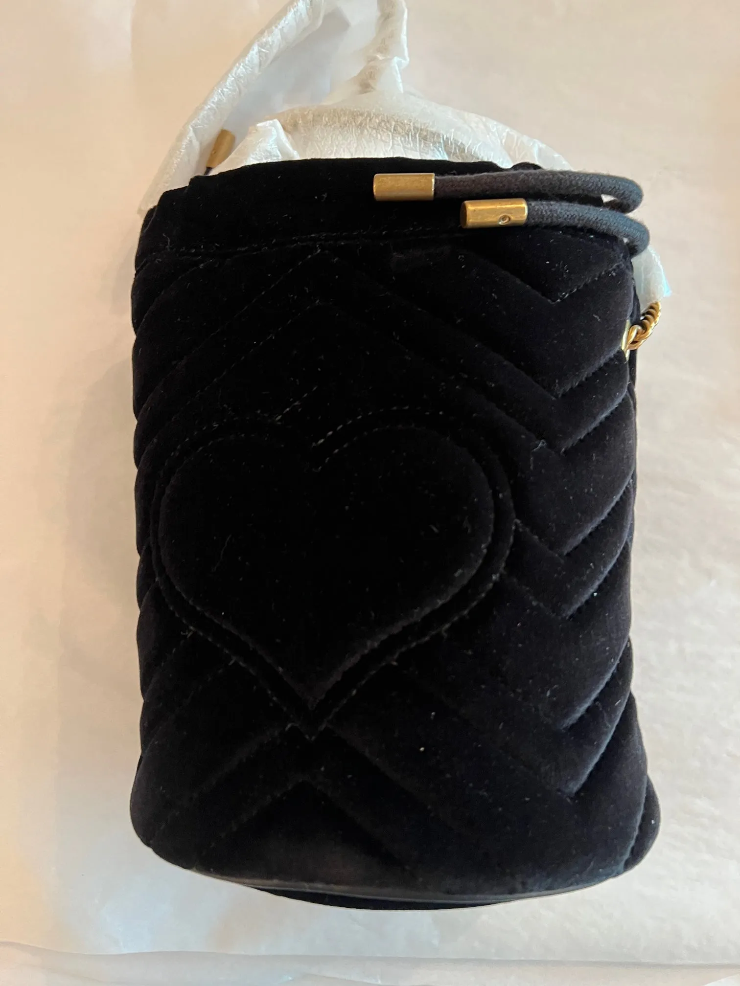 Gucci GG Marmont Mini Bucket Velvet Bag Black Gold Drawstring Italy Handbag New