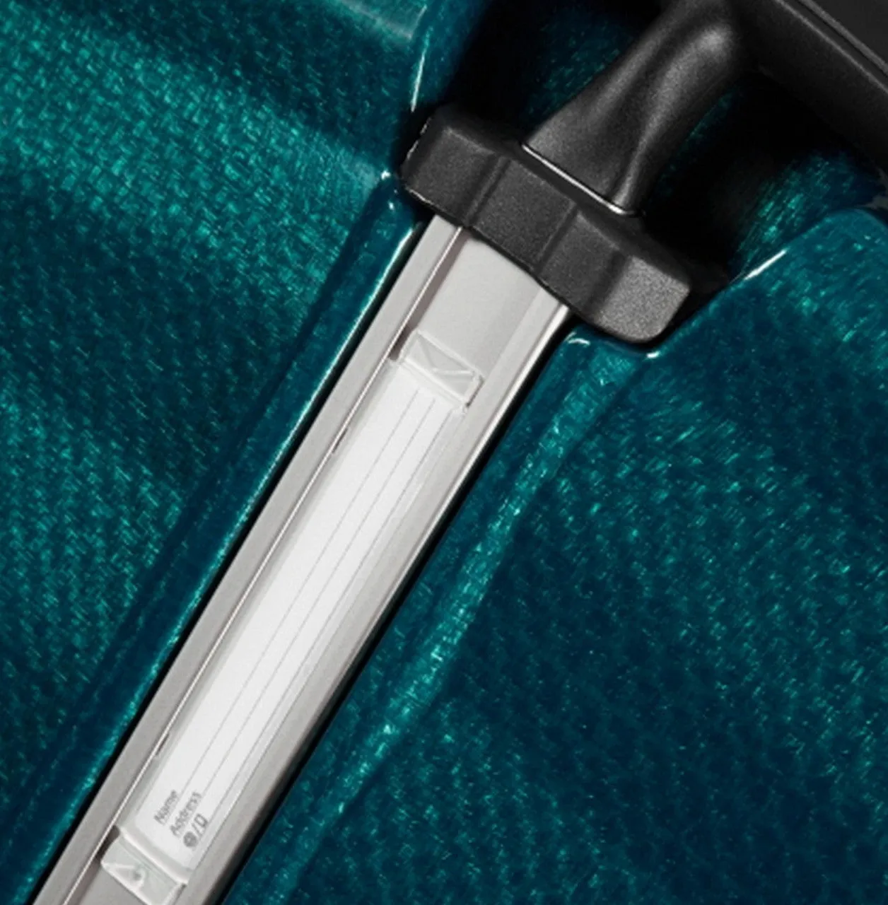 Lite-Shock 69cm Spinner (4 Wheel) - Petrol Blue
