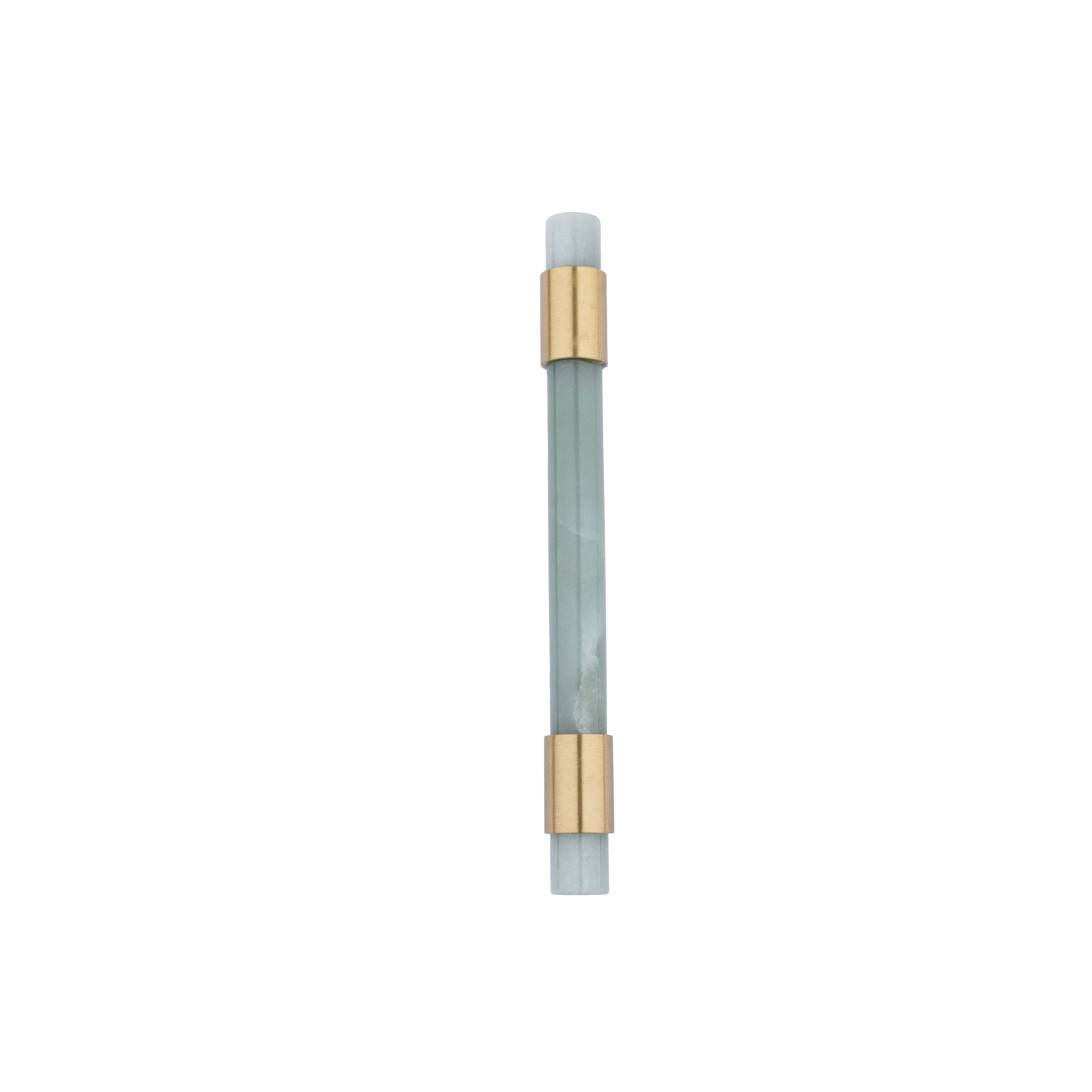 Luster Handle