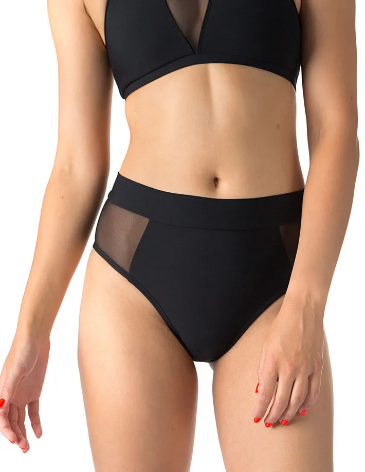 Mesh pole shorts Molly