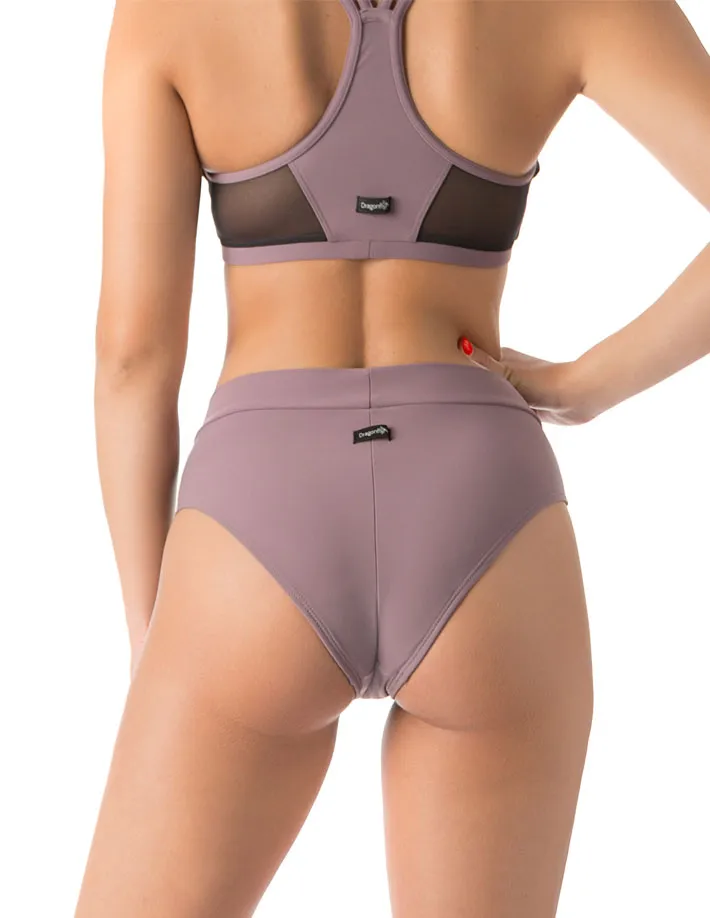 Mesh pole shorts Molly