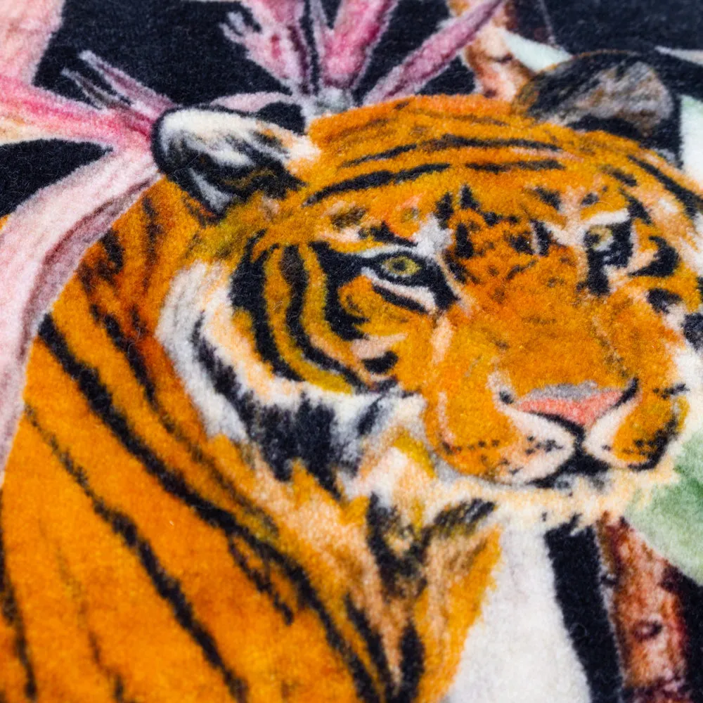 Midnight Jungle Cushion Noir