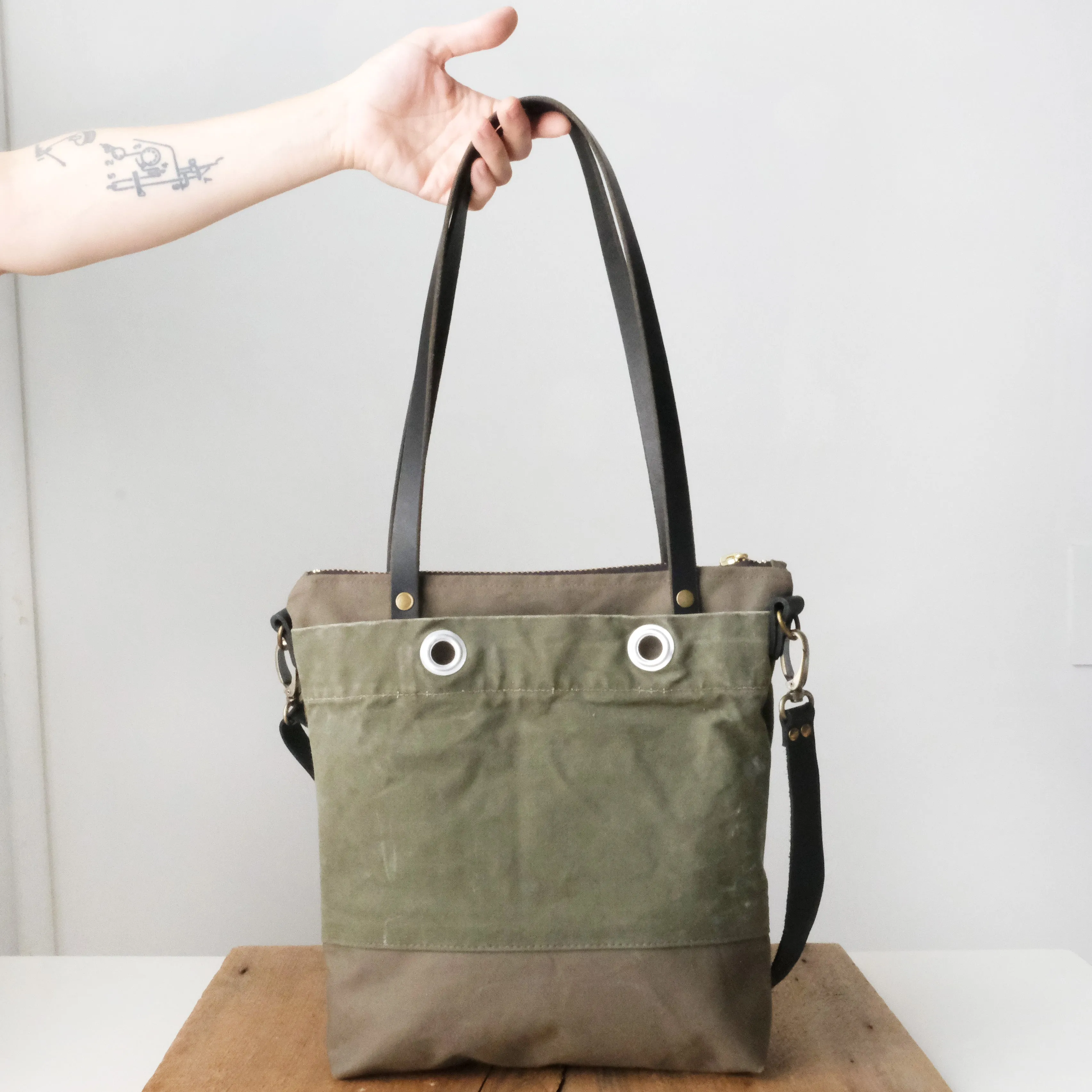 Military Tote No. 87