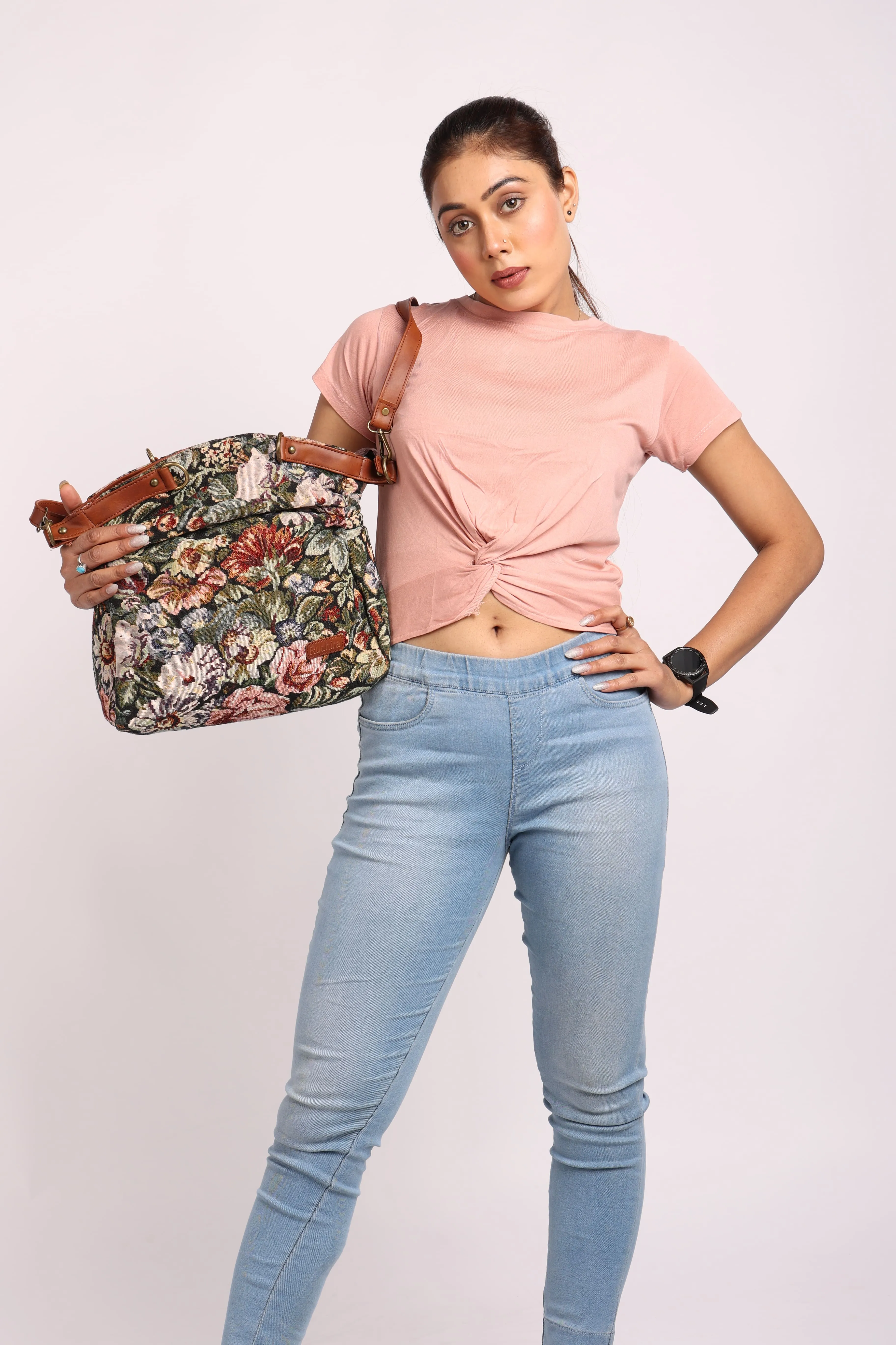 Rudhira Floral Smart Tote bag