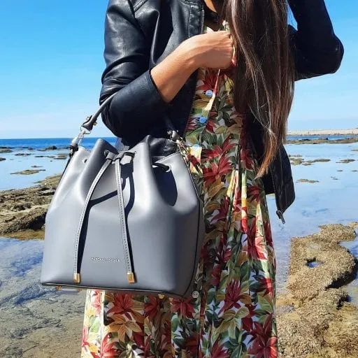 Vittoria - Italian leather bucket bag | TL141531