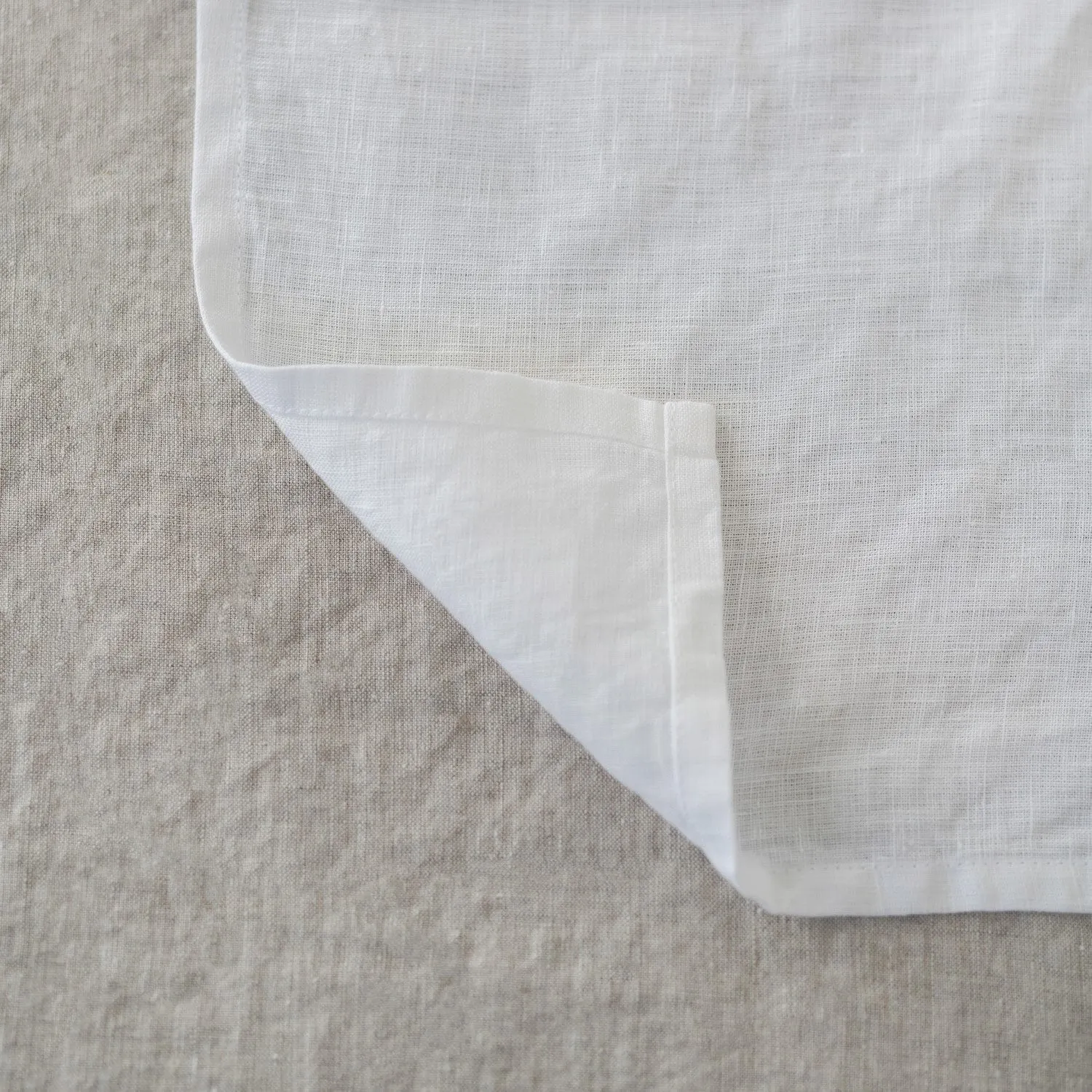 White Lightweight Linen Tablecloth