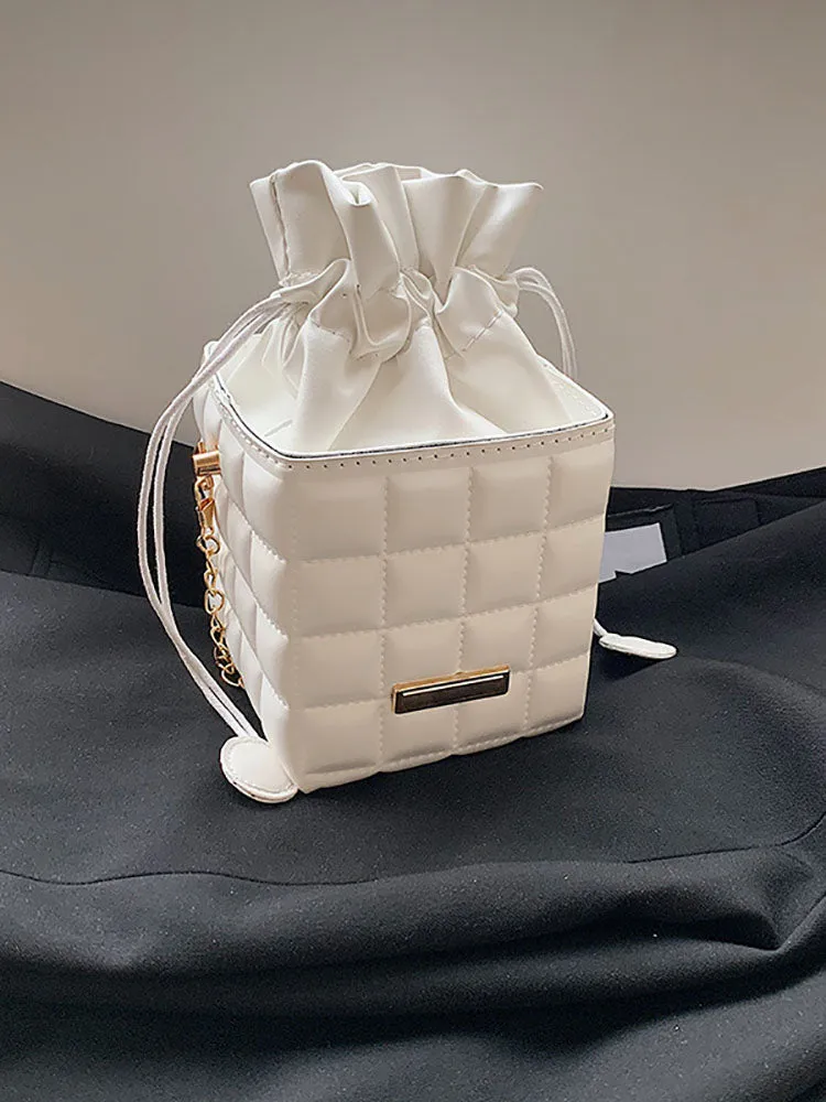 Women's Chain Drawstring Bucket Bag
